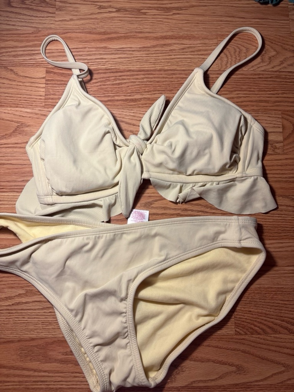 Target Cream Ribbed Tie-Front Bikini Set - Picture 3 of 4